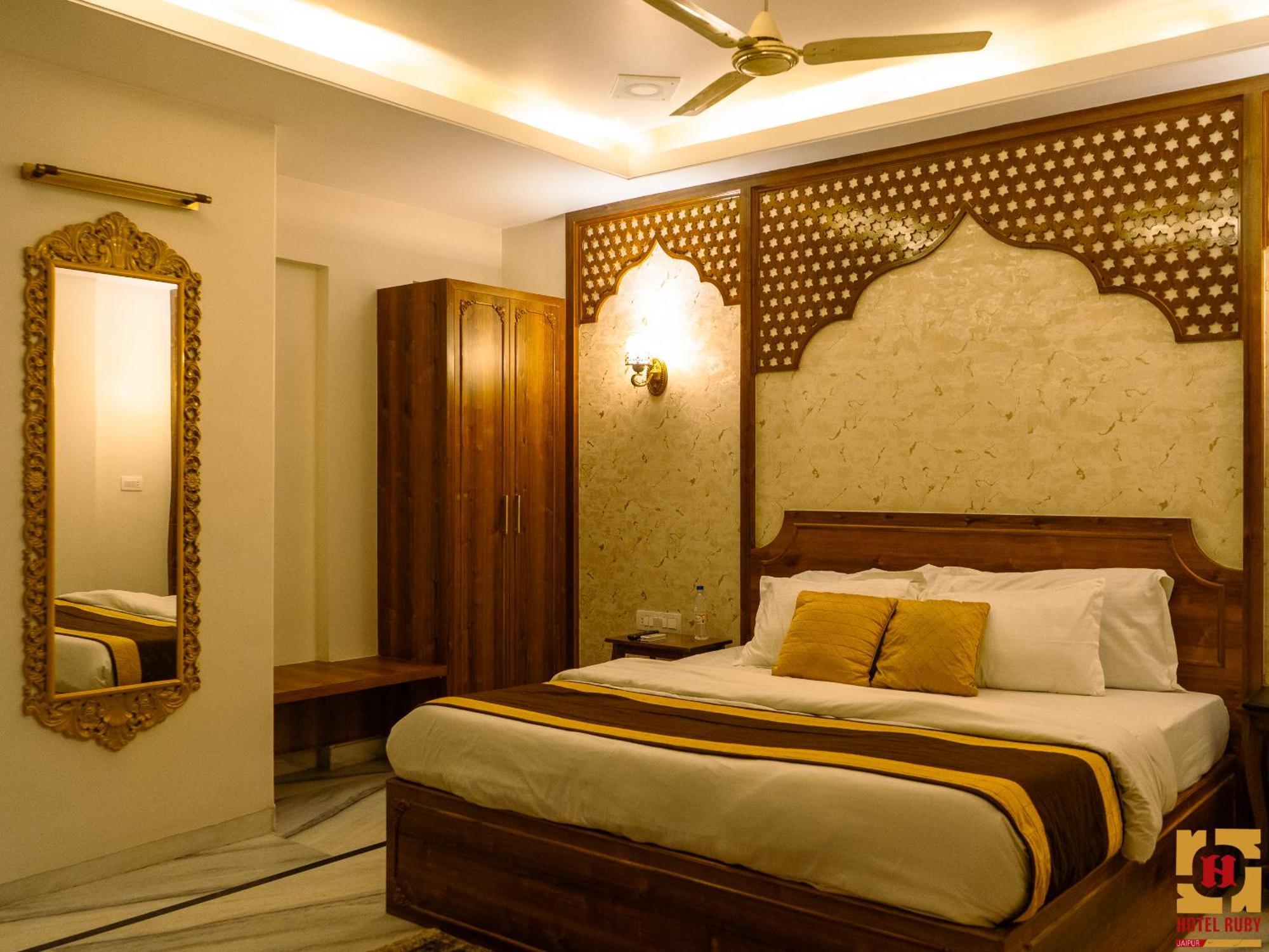 Hotel Ruby Jaipur Bagian luar foto