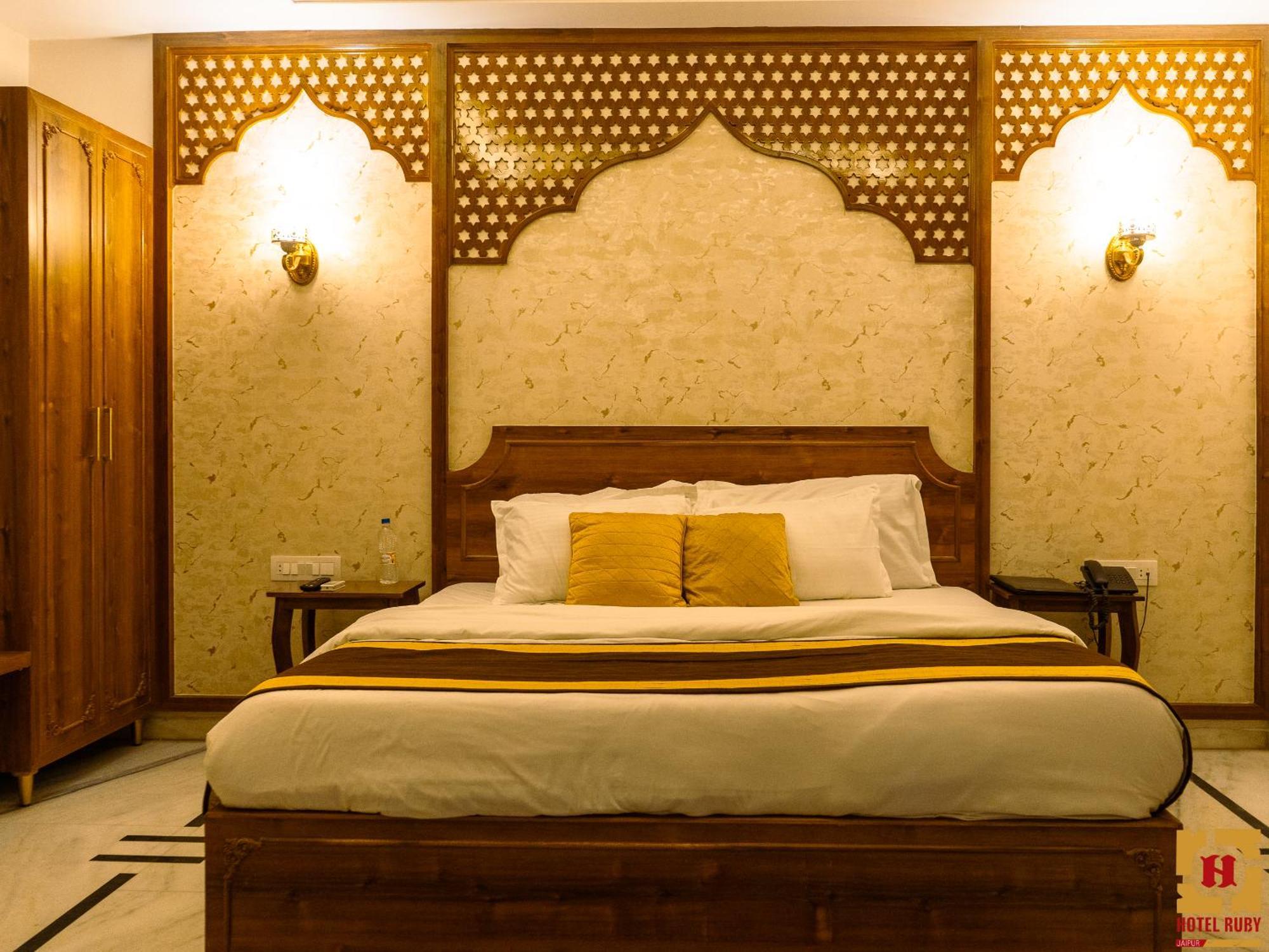 Hotel Ruby Jaipur Bagian luar foto