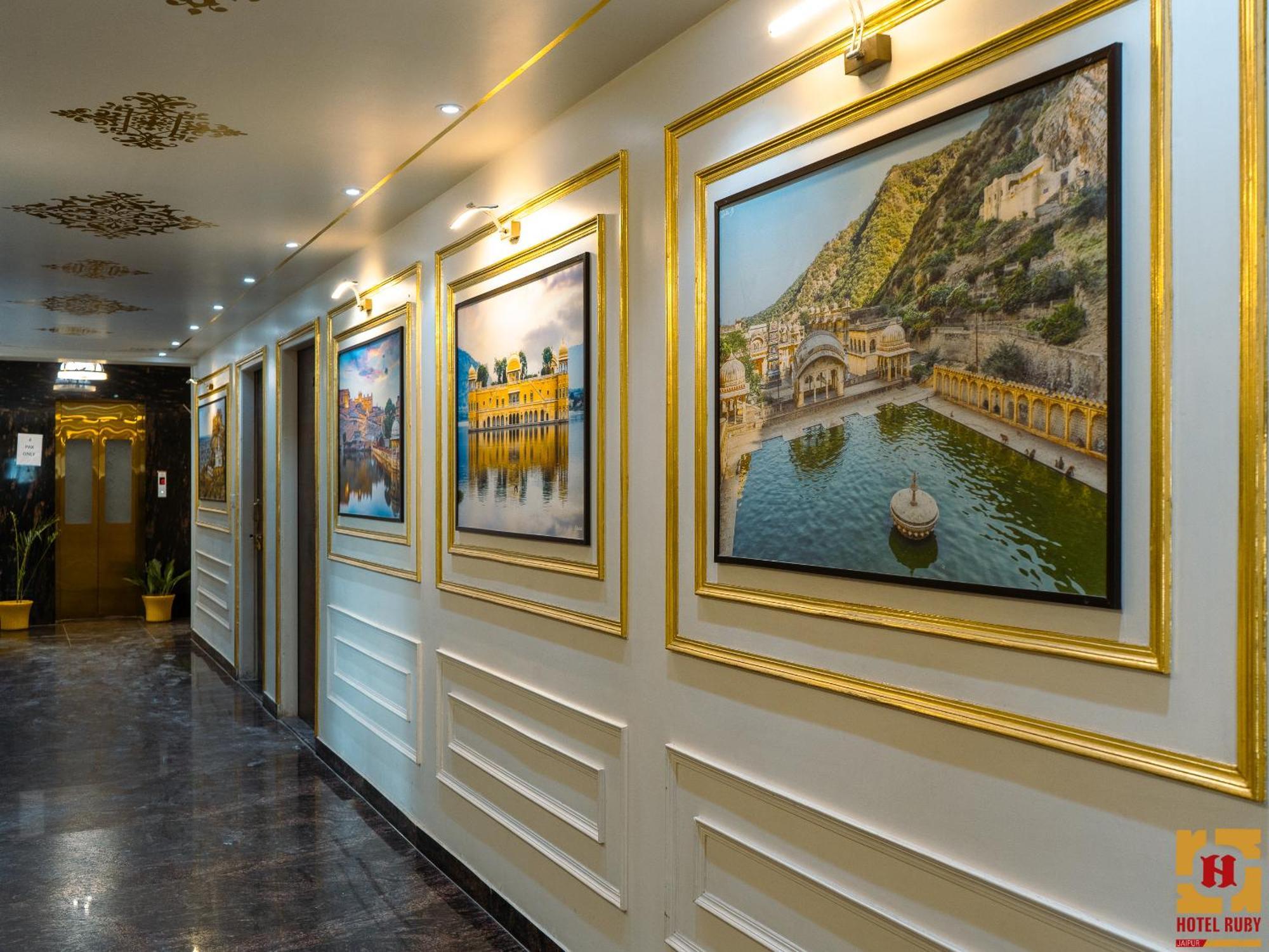 Hotel Ruby Jaipur Bagian luar foto