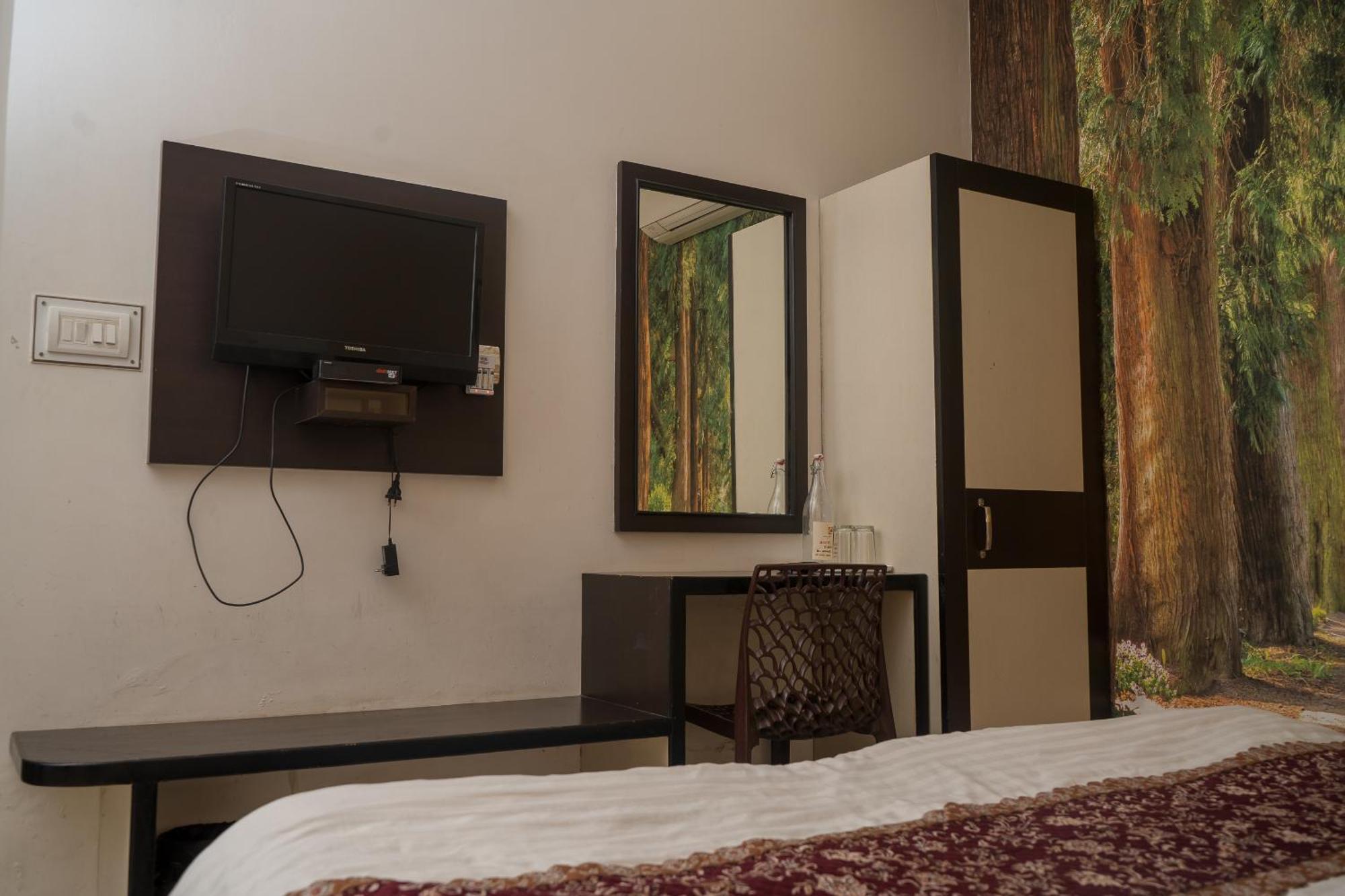 Hotel Ruby Jaipur Bagian luar foto