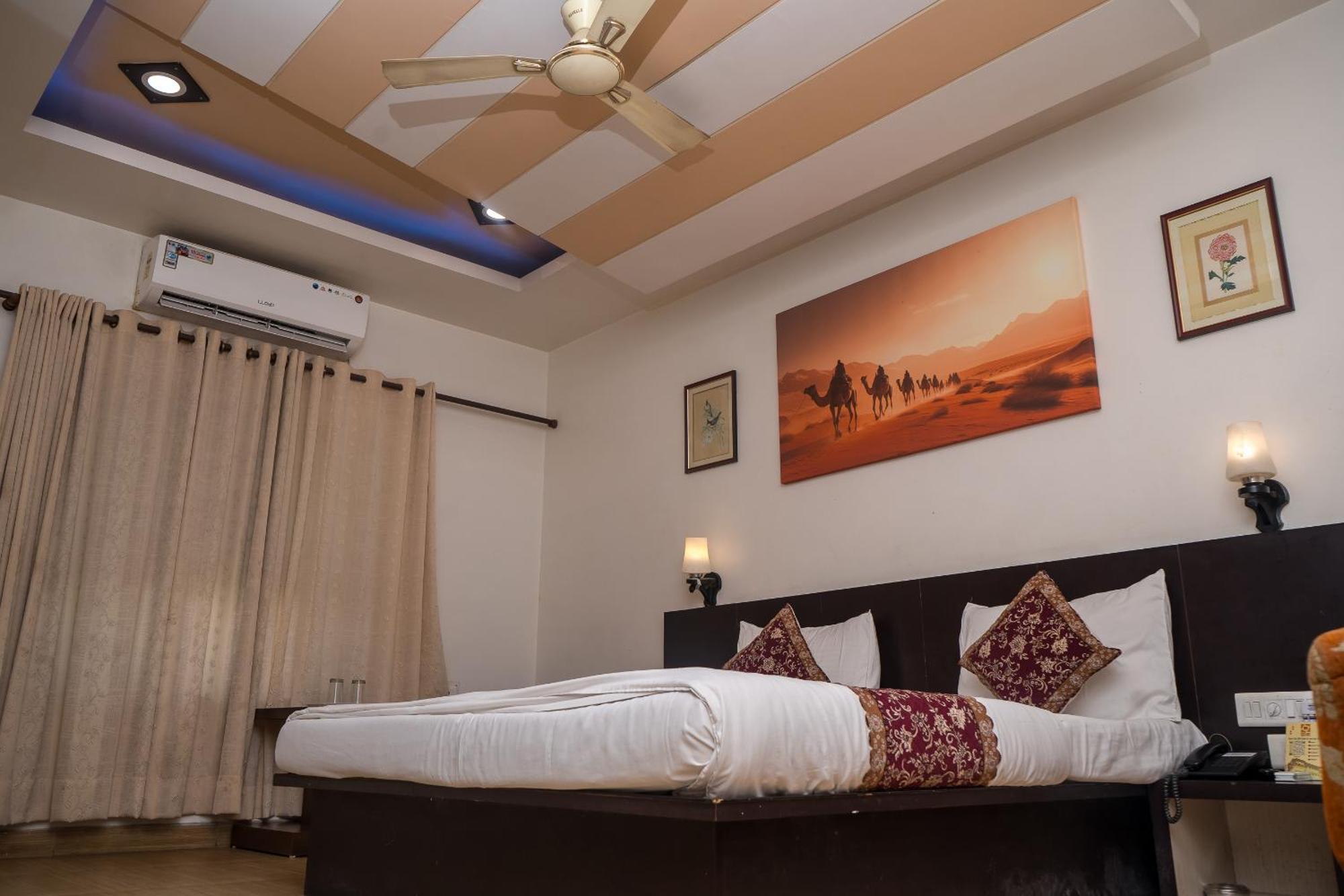 Hotel Ruby Jaipur Bagian luar foto