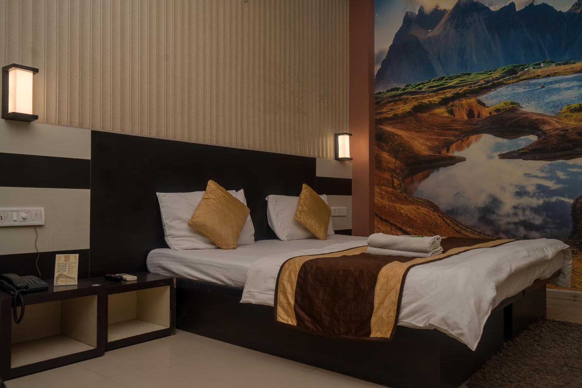 Hotel Ruby Jaipur Bagian luar foto