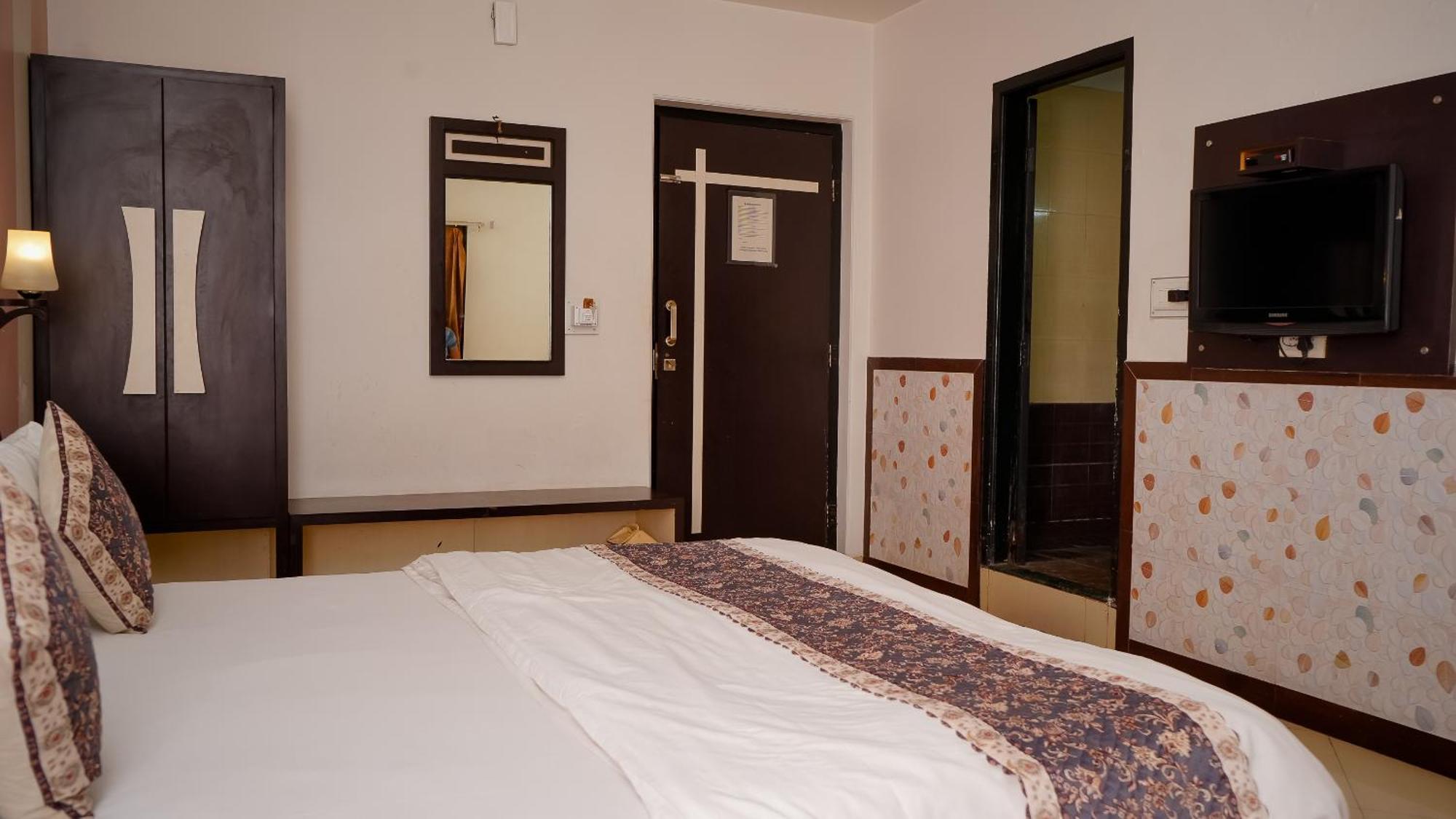 Hotel Ruby Jaipur Bagian luar foto