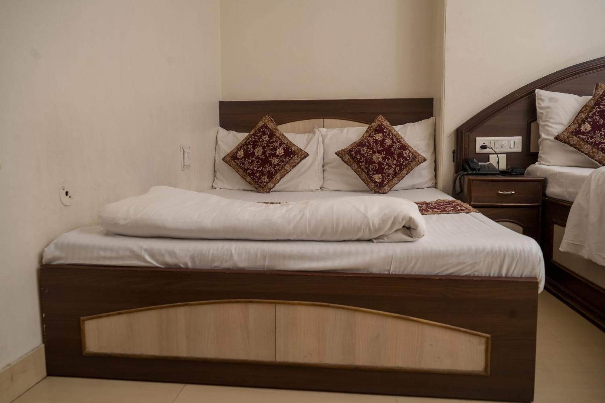 Hotel Ruby Jaipur Bagian luar foto