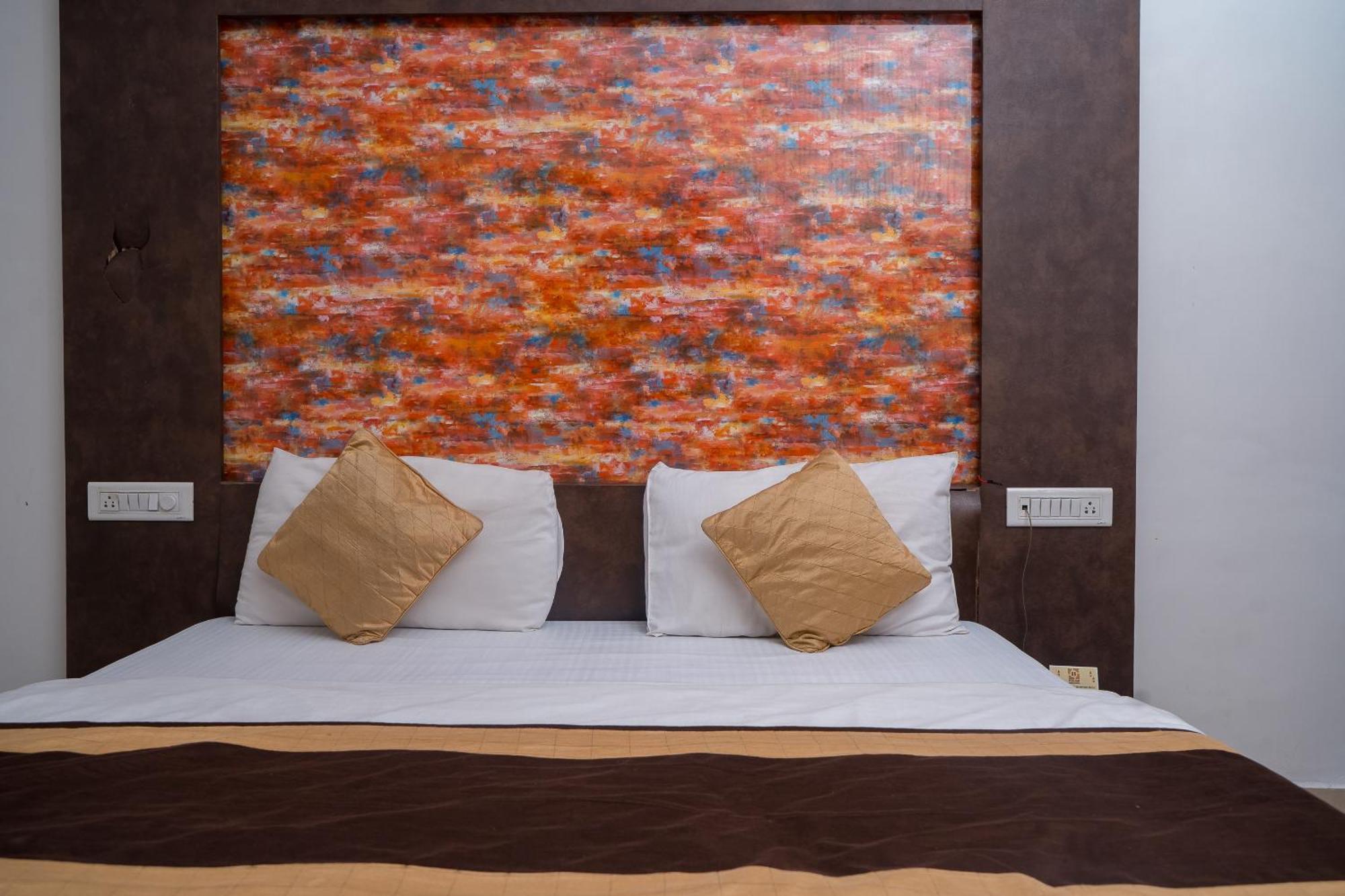 Hotel Ruby Jaipur Bagian luar foto