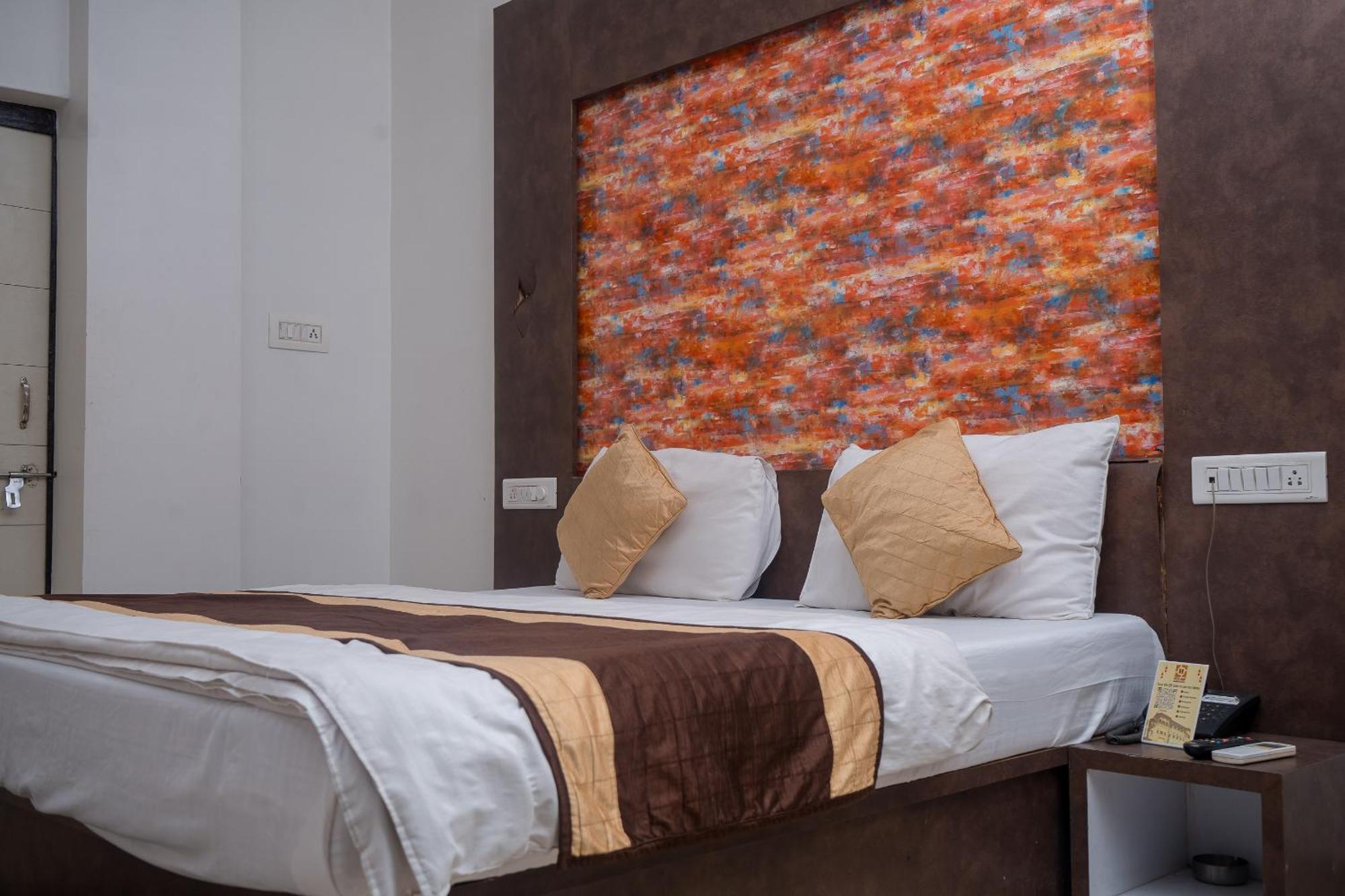 Hotel Ruby Jaipur Bagian luar foto