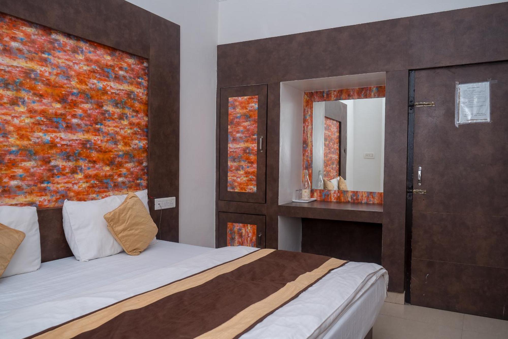 Hotel Ruby Jaipur Bagian luar foto